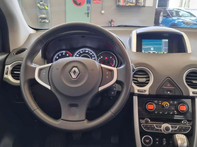 Renault Koleos I, Voitures, Conakry