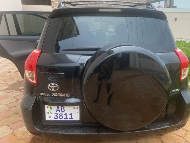 Toyota RAV4, Voitures, Conakry