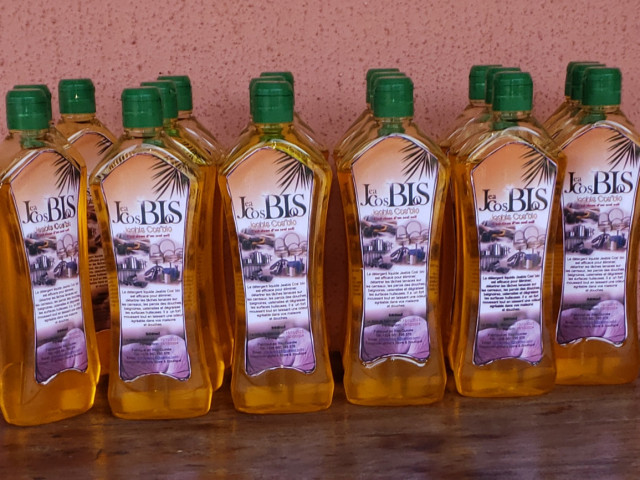 Détergents Liquide Jcos Bis, Produits de Nettoyage, Conakry