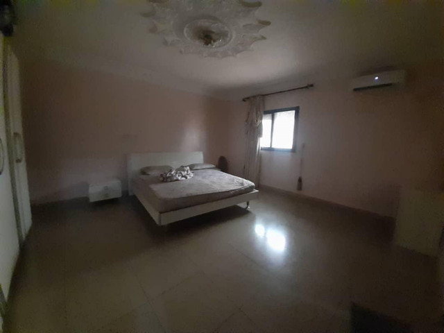 Bรขtiment ร Bellevue, Maisons, Conakry