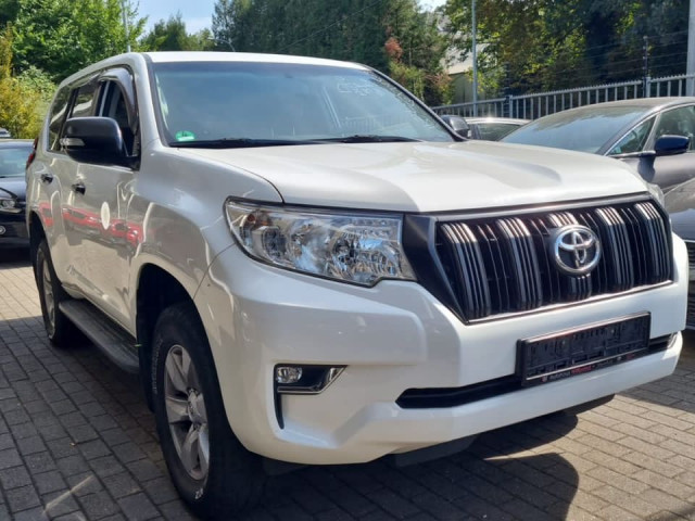 Toyota Land Cruiser Prado, Voitures, Conakry