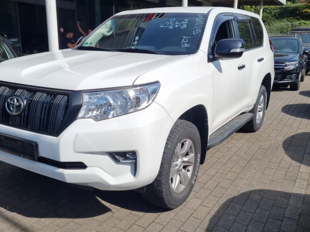 Toyota Land Cruiser Prado, Voitures, Conakry