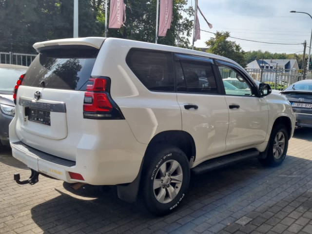 Toyota Land Cruiser Prado, Voitures, Conakry