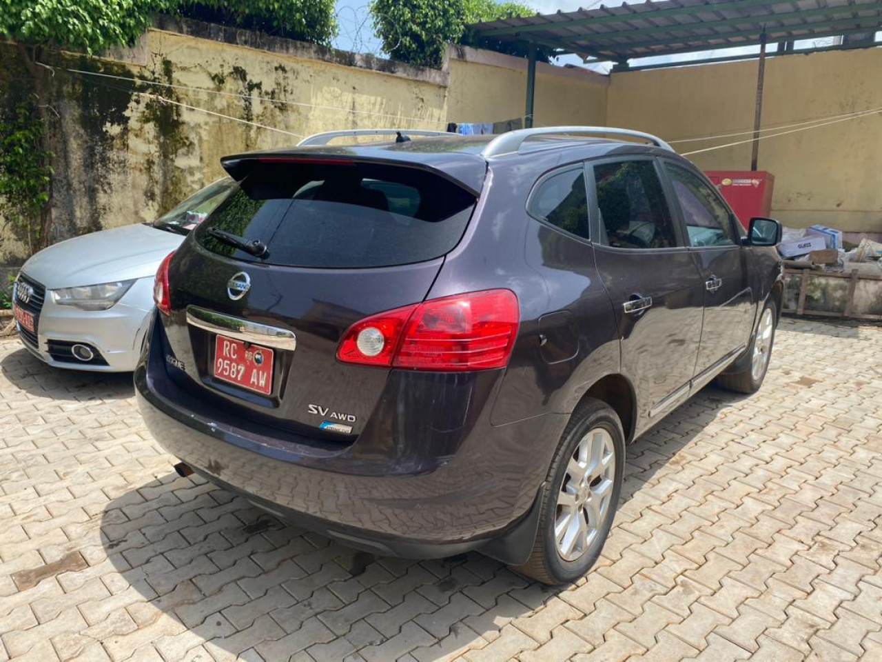 Nissan Rogue, Voitures, Conakry