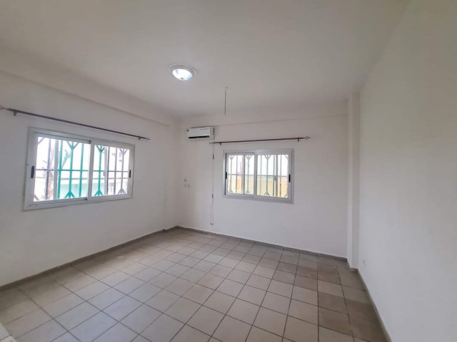 Bรขtiment ร Bellevue, Maisons, Conakry