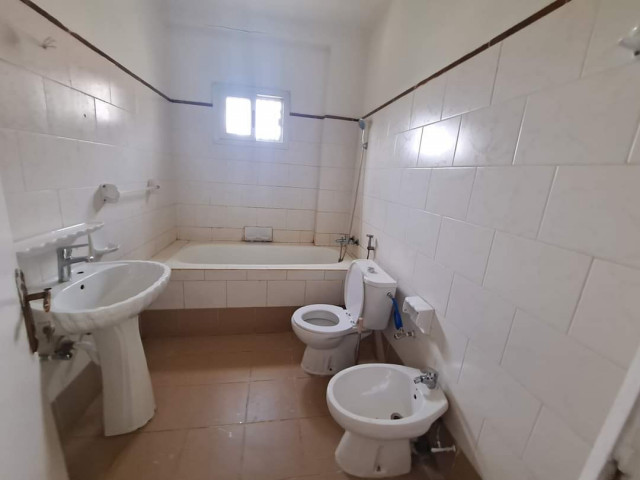 Bรขtiment ร Bellevue, Maisons, Conakry