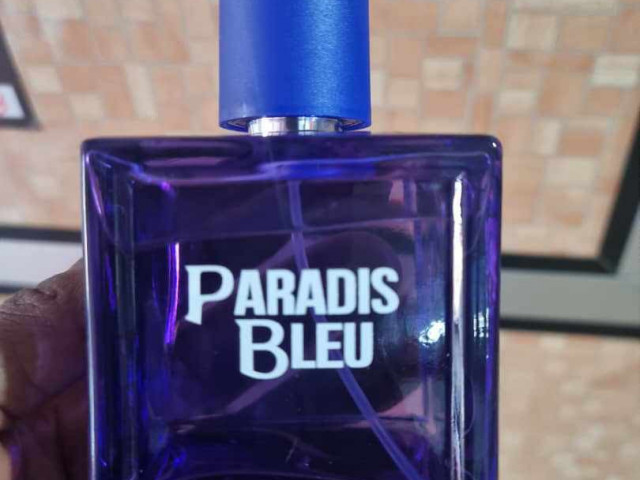 Différents Parfums, Parfumerie - Cosmétique, Conakry