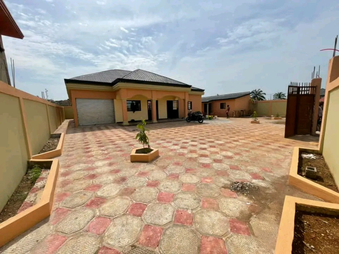 Maison à Fossideh, Maisons, Conakry