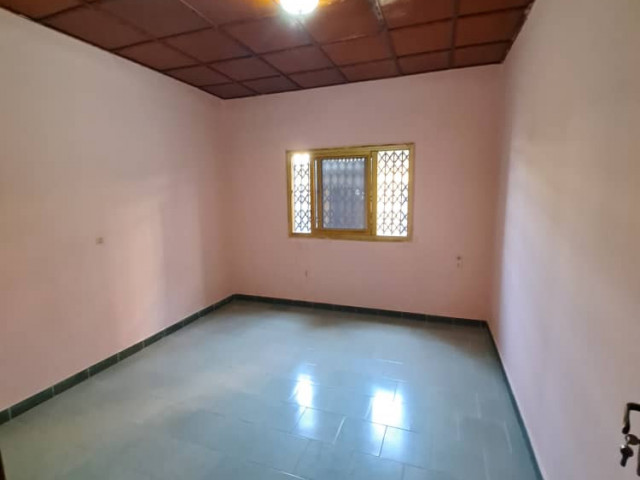 Bรขtiment ร Nongo, Maisons, Conakry