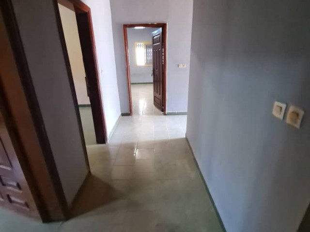 Bรขtiment ร Nongo, Maisons, Conakry