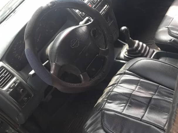 Nissan Almera, Voitures, Conakry