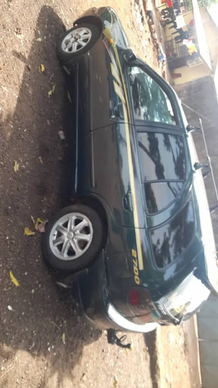 Nissan Almera, Voitures, Conakry