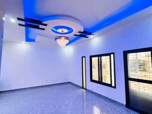 Bรขtiment ร Lambanyi, Maisons, Conakry