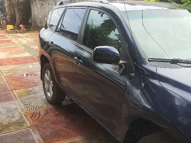 Toyota RAV4, Voitures, Conakry