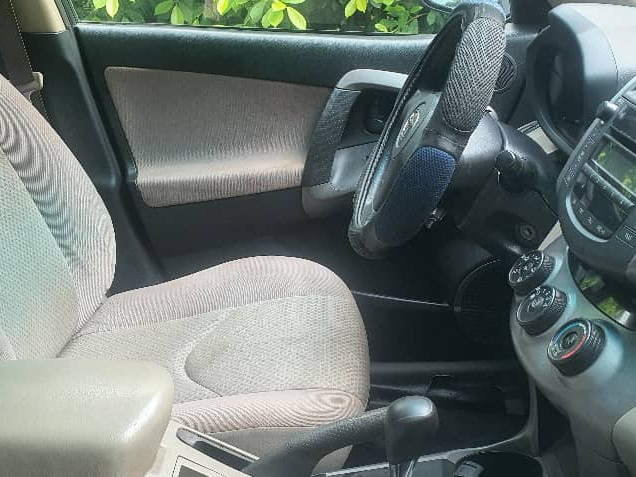 Toyota RAV4, Voitures, Conakry