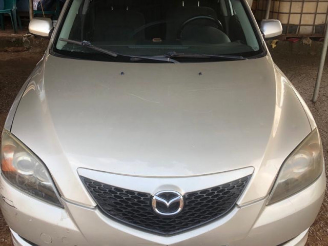 Mazda 3, Voitures, Conakry