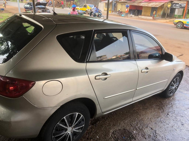 Mazda 3, Voitures, Conakry