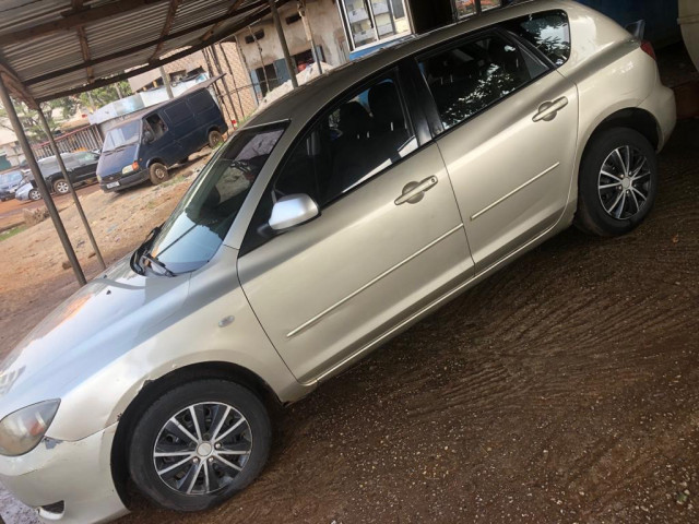 Mazda 3, Voitures, Conakry