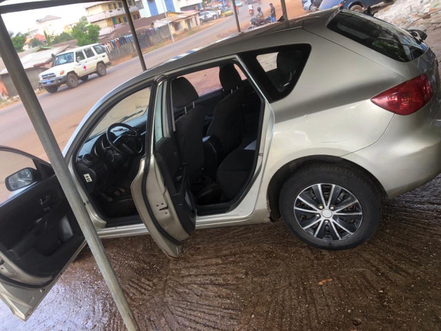 Mazda 3, Voitures, Conakry