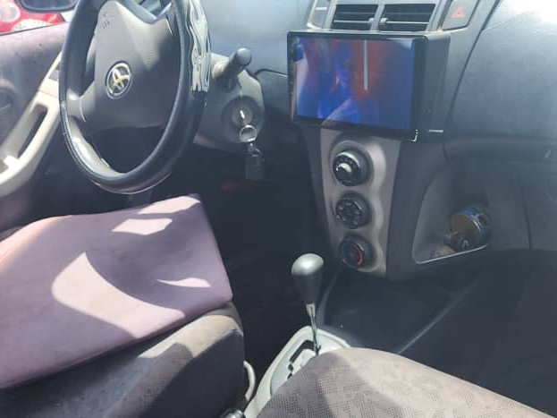 Toyota Yaris, Voitures, Conakry