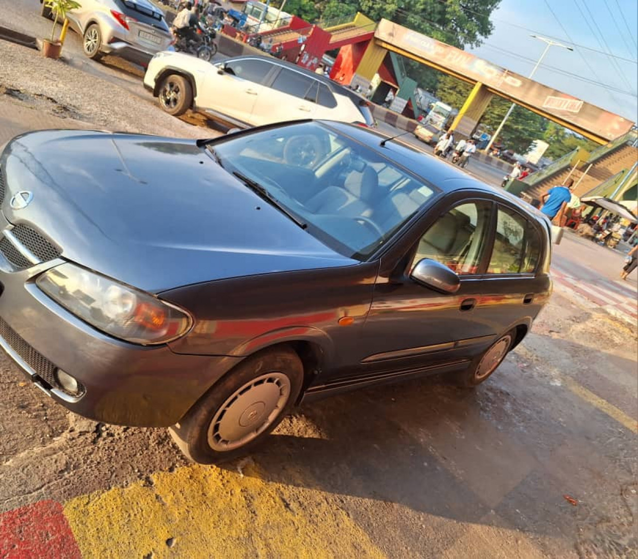 Nissan Almera, Voitures, Conakry