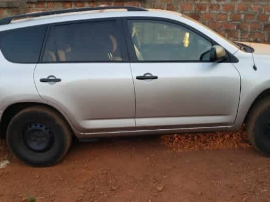 Toyota RAV4, Voitures, Conakry
