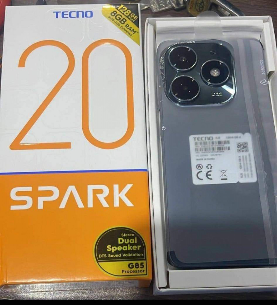 Tecno Spark 20, Téléphones Mobiles, Conakry