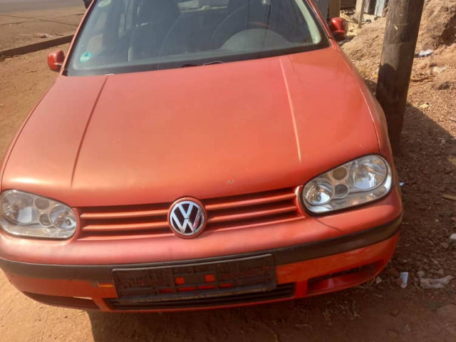 Volskwagen Golf, Voitures, Conakry