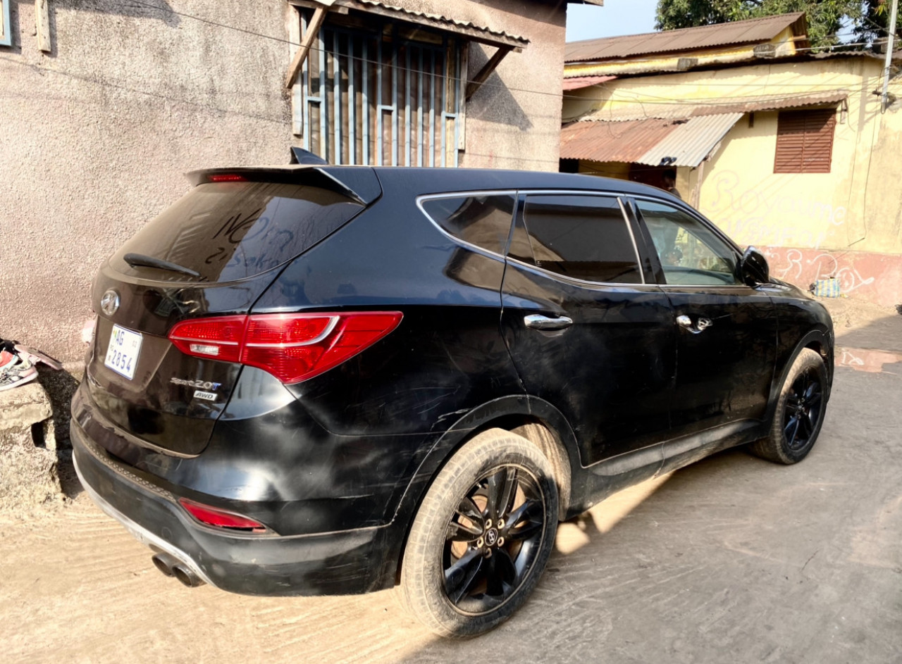 Hyundai Santa-Fe, Voitures, Conakry