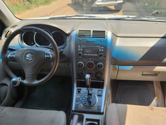 Suziki Grand Vitara, Voitures, Conakry