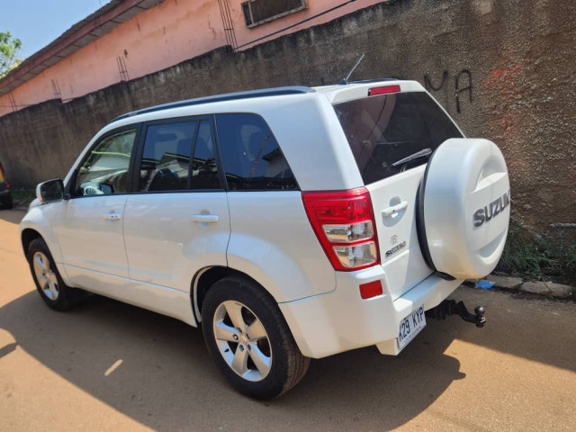 Suziki Grand Vitara, Voitures, Conakry