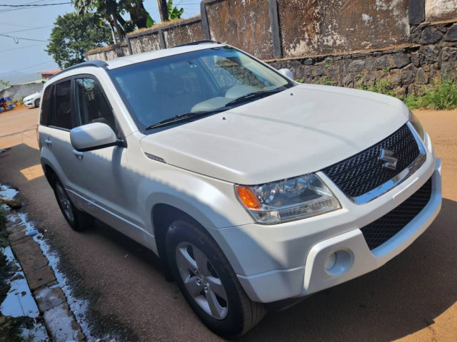Suziki Grand Vitara, Voitures, Conakry