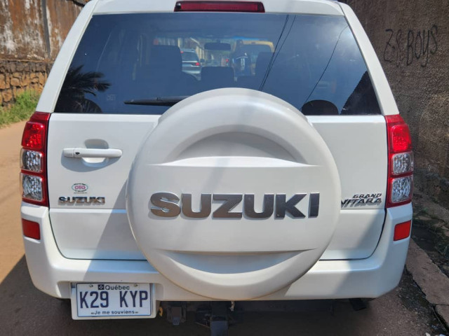 Suziki Grand Vitara, Voitures, Conakry