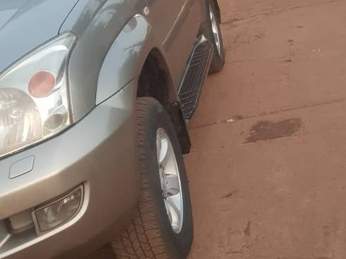 Toyota Land CruIser, Voitures, Conakry