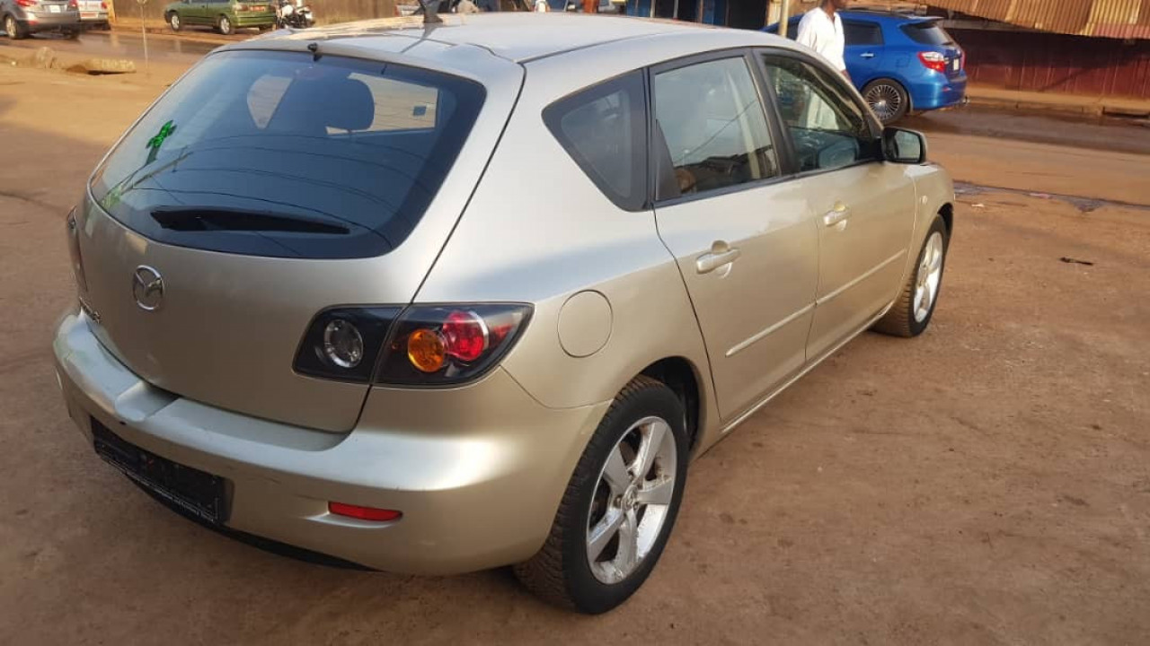 Mazda 3, Voitures, Conakry