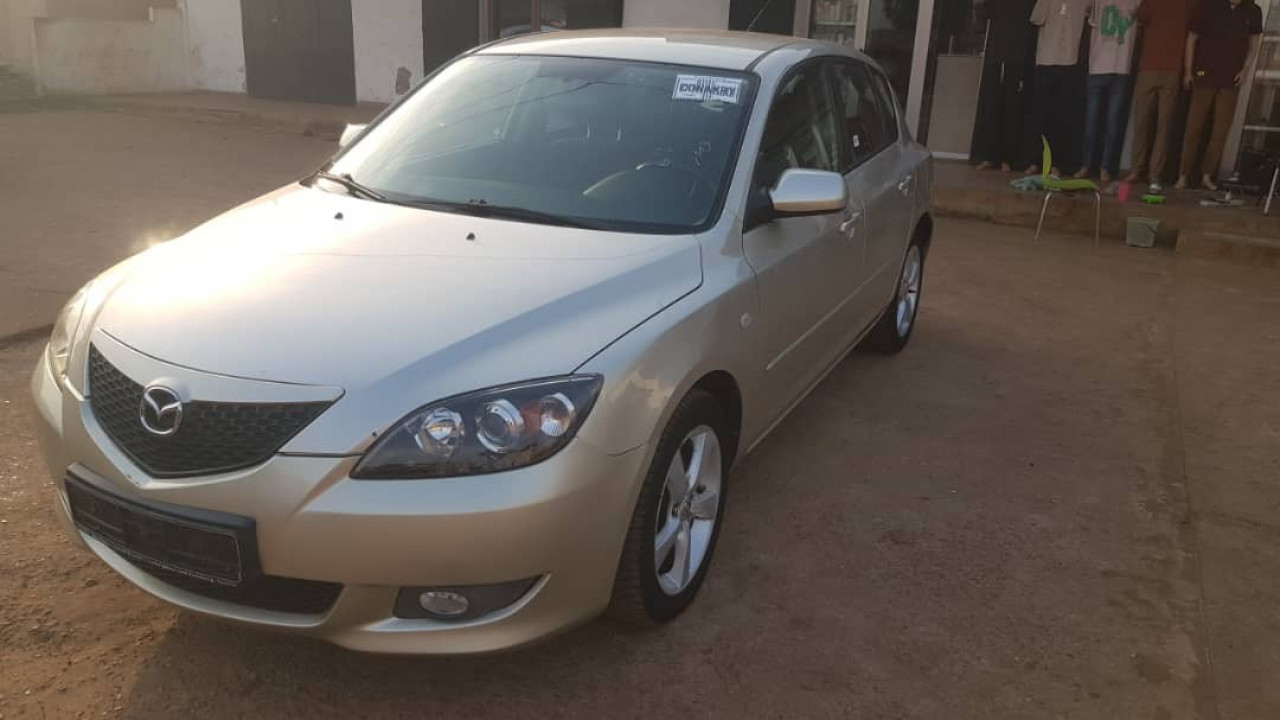 Mazda 3, Voitures, Conakry