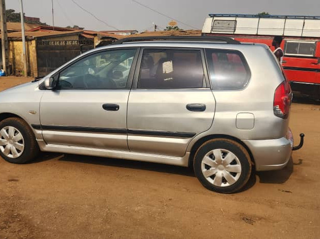 Mitsubishi Spacestar, Voitures, Conakry