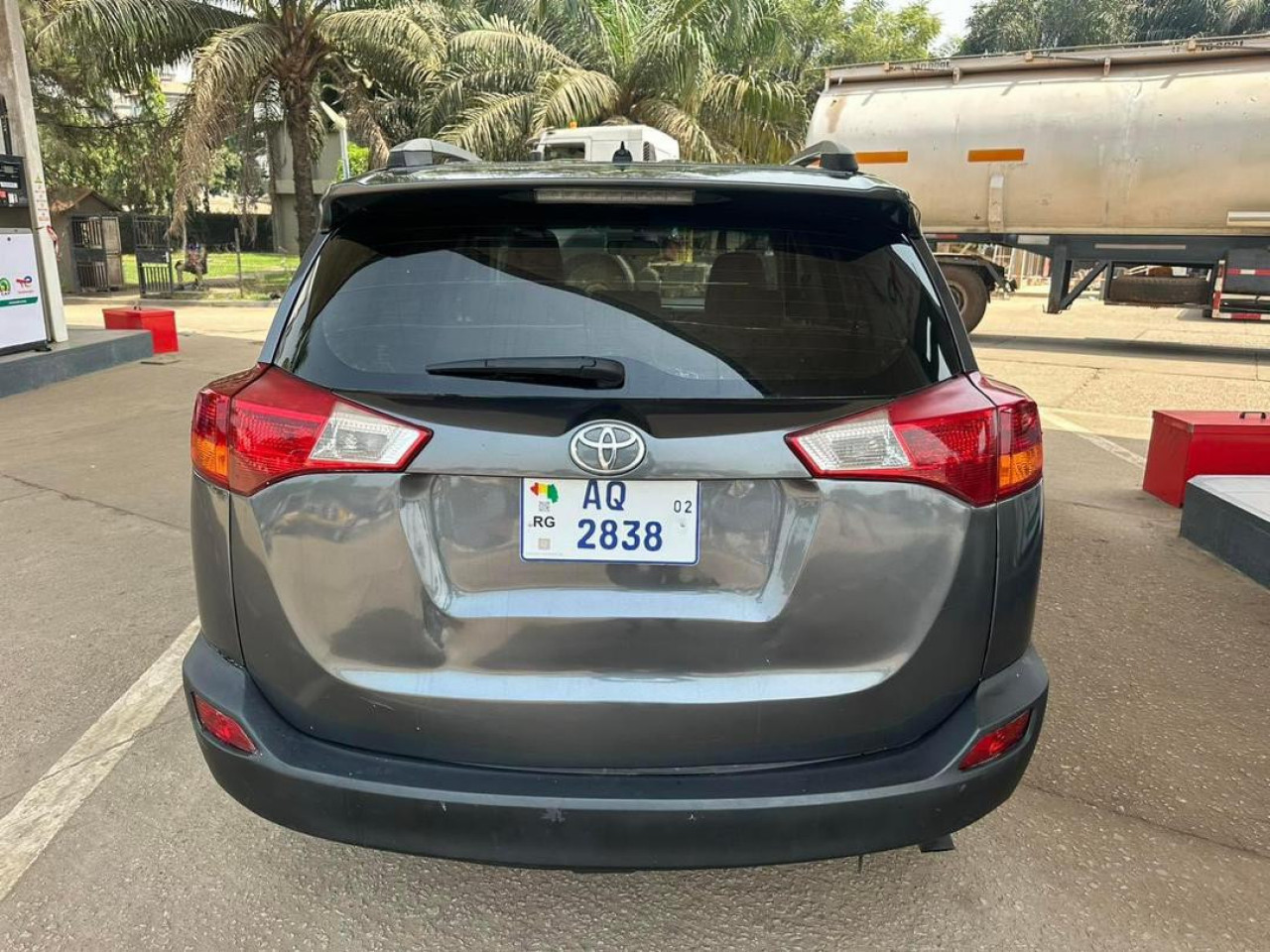 Toyota RAV4, Voitures, Conakry