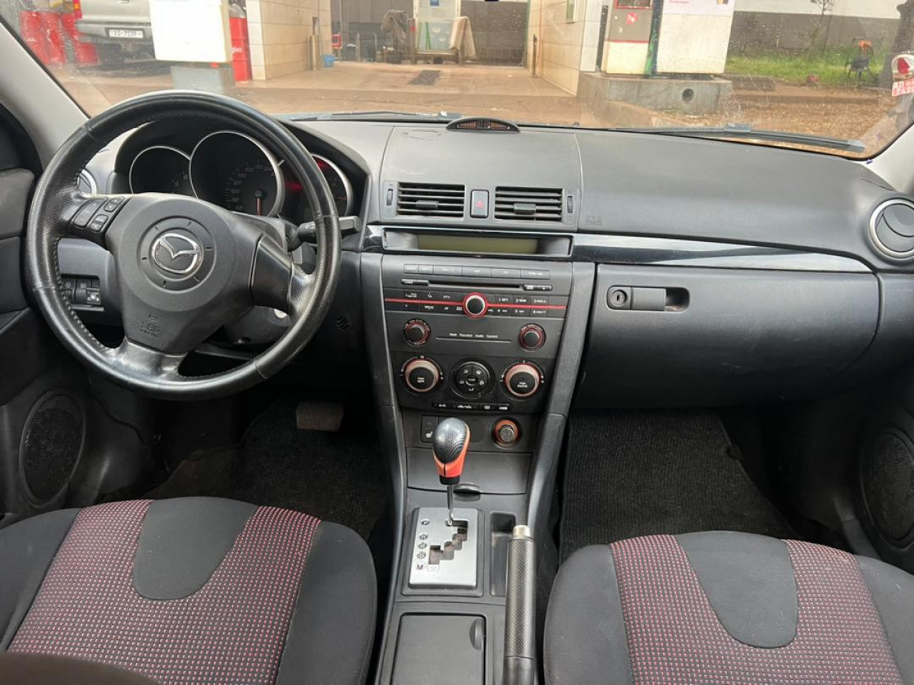 Mazda3, Voitures, Conakry