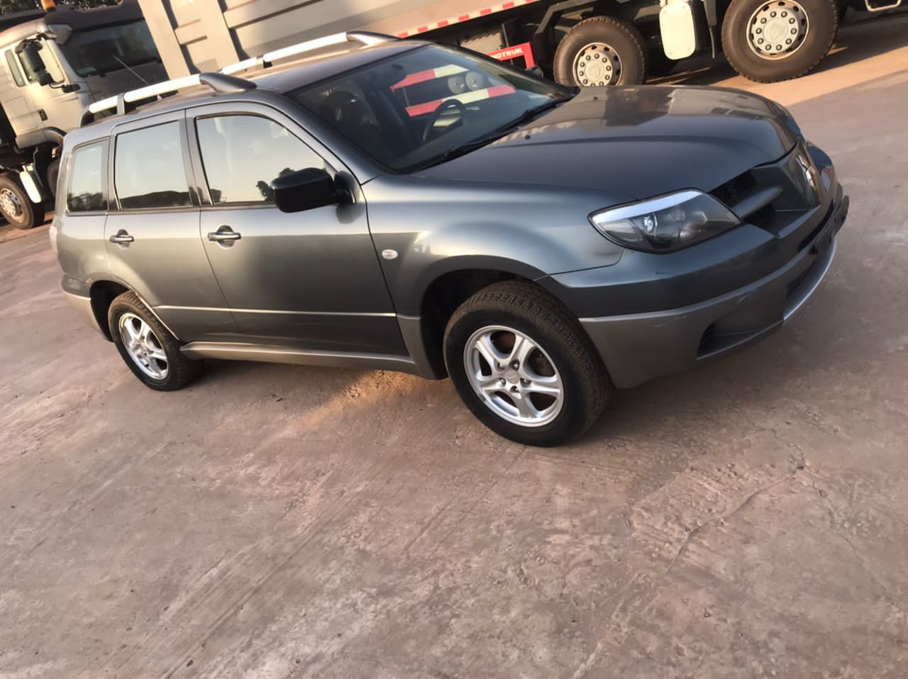 Mitsubishi outlander, Voitures, Conakry