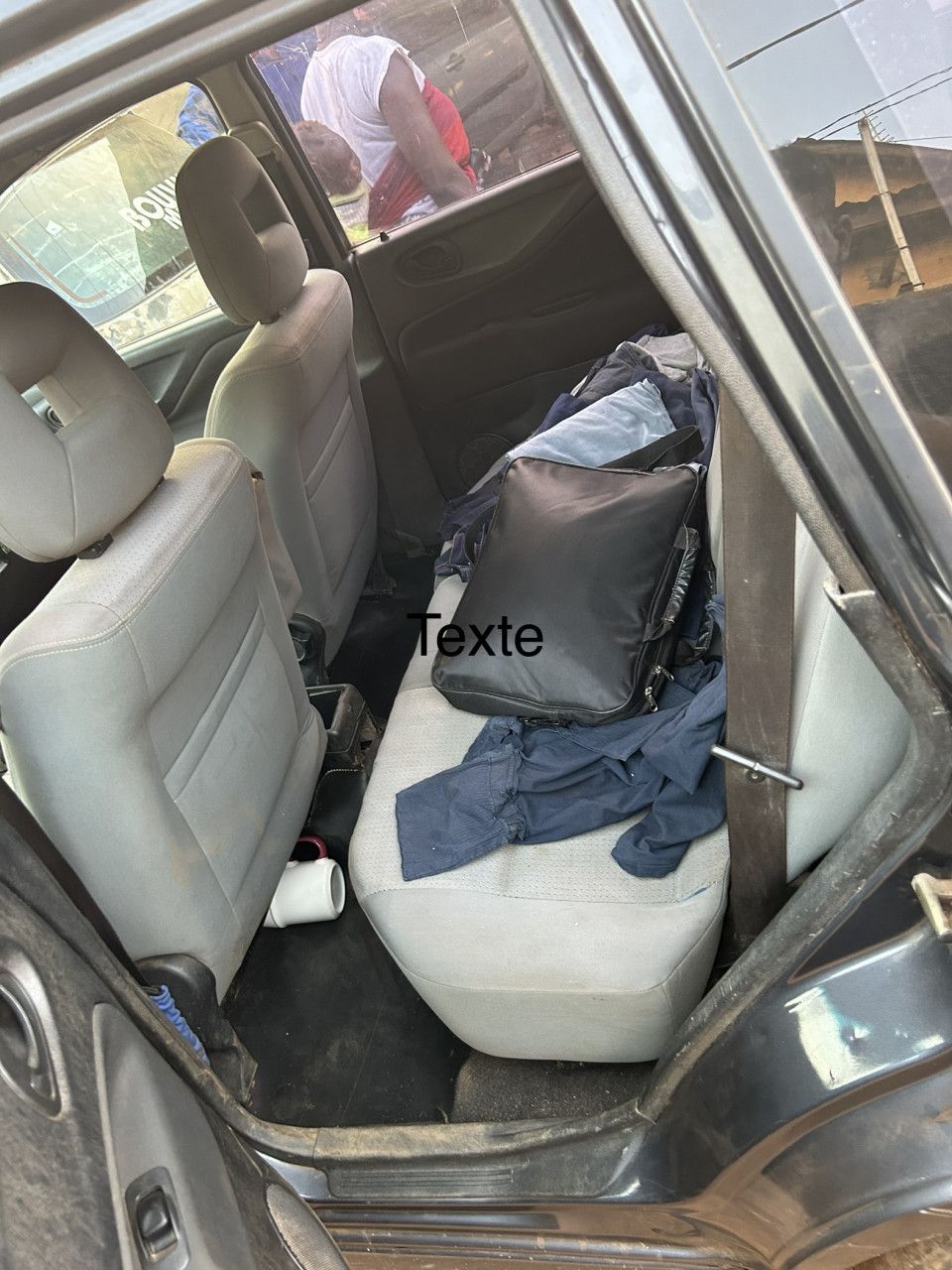 Mitsubishi Space strar, Voitures, Conakry