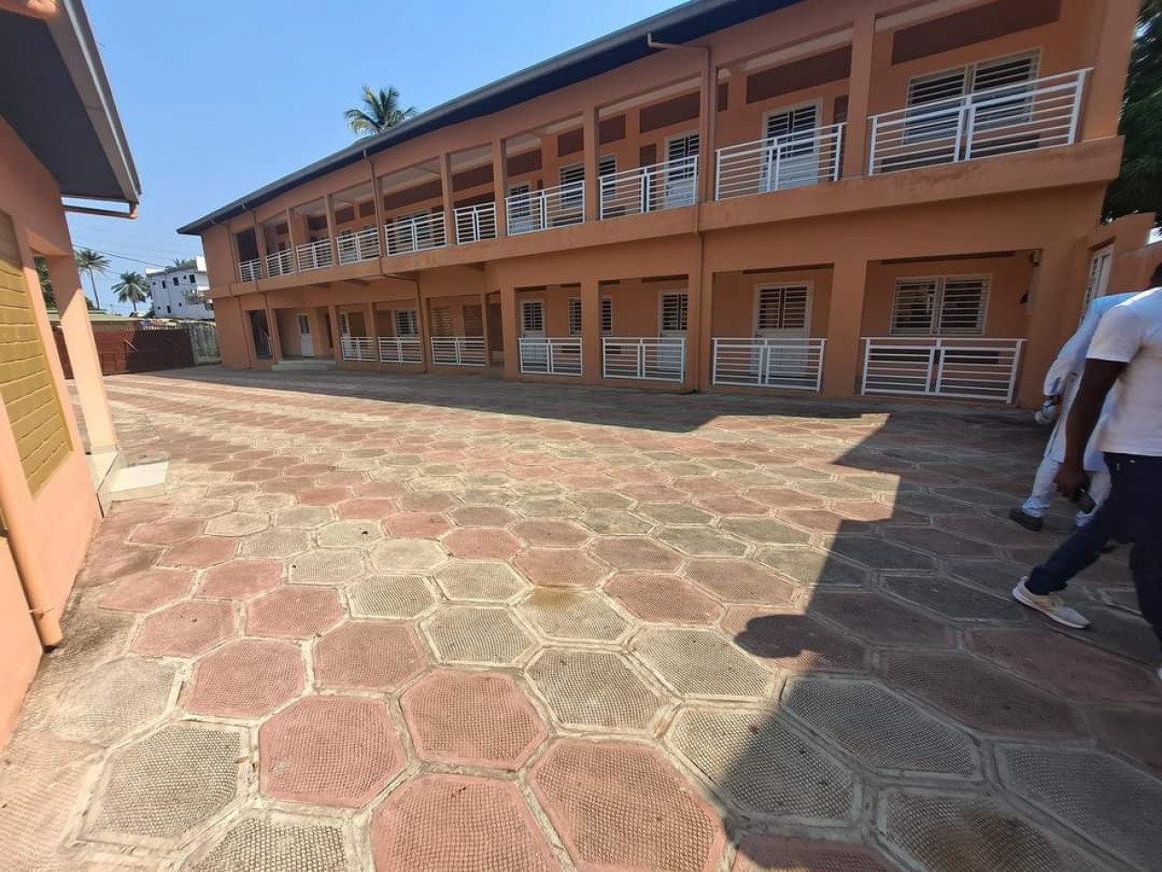 Bureaux et appartements à louer à coleah, Autres Immobiliers, Conakry