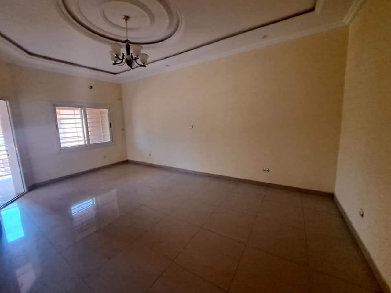 Bureaux et appartements à louer à coleah, Autres Immobiliers, Conakry