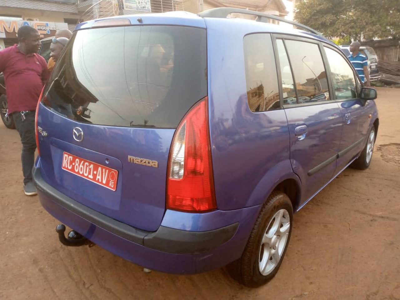 Mazda  premacy, Voitures, Conakry