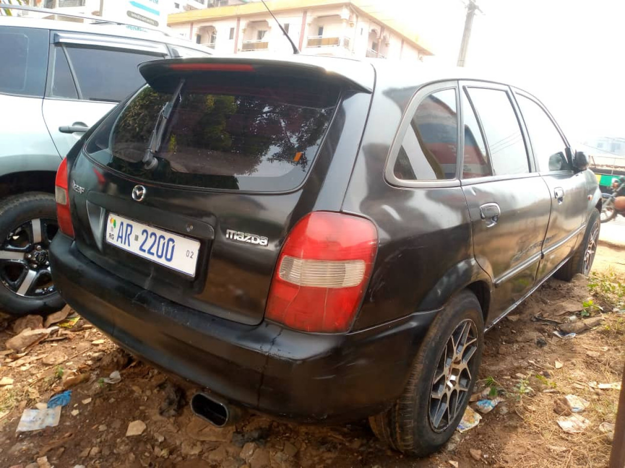 Mazda 323, Voitures, Conakry