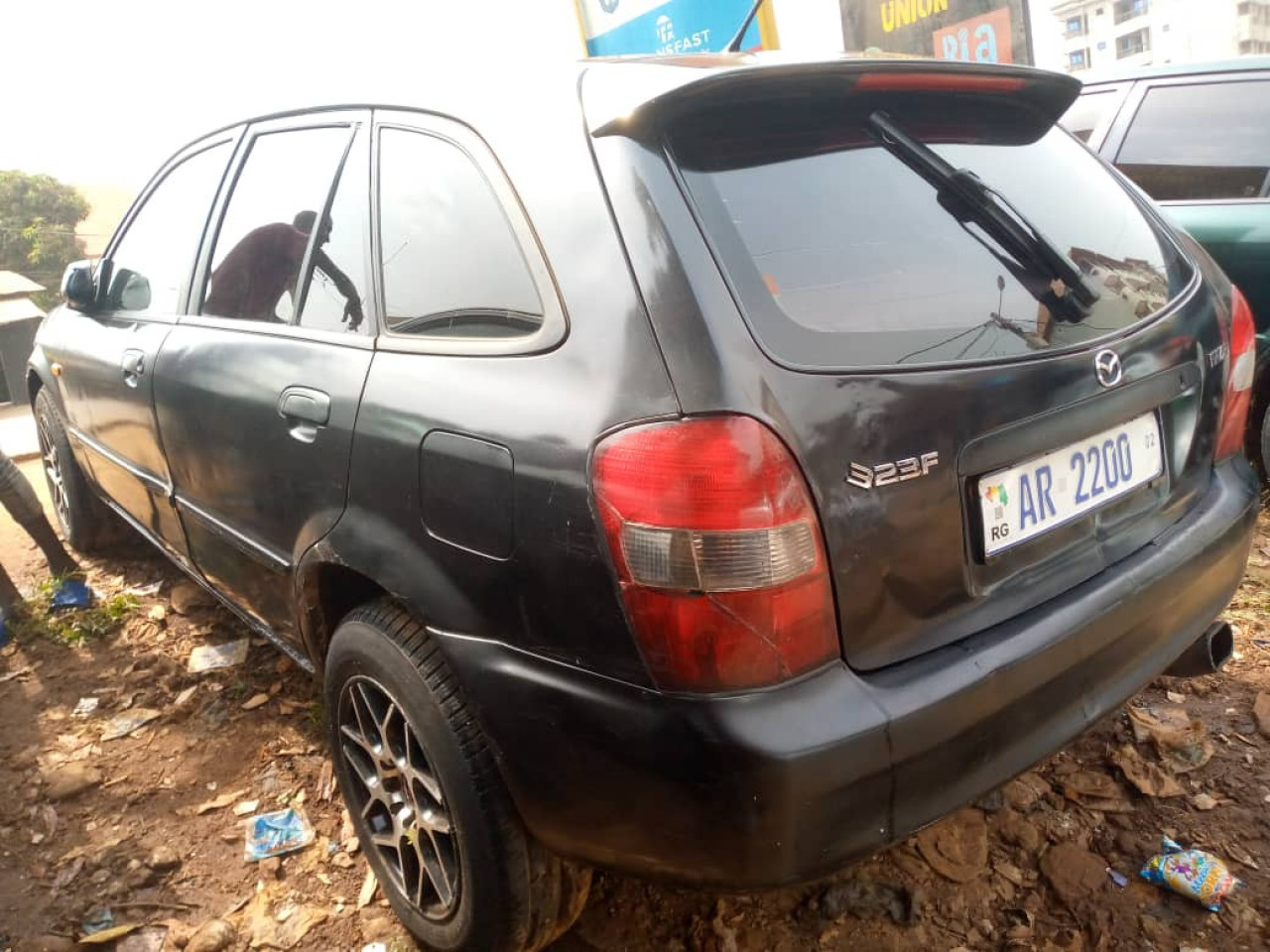 Mazda 323, Voitures, Conakry