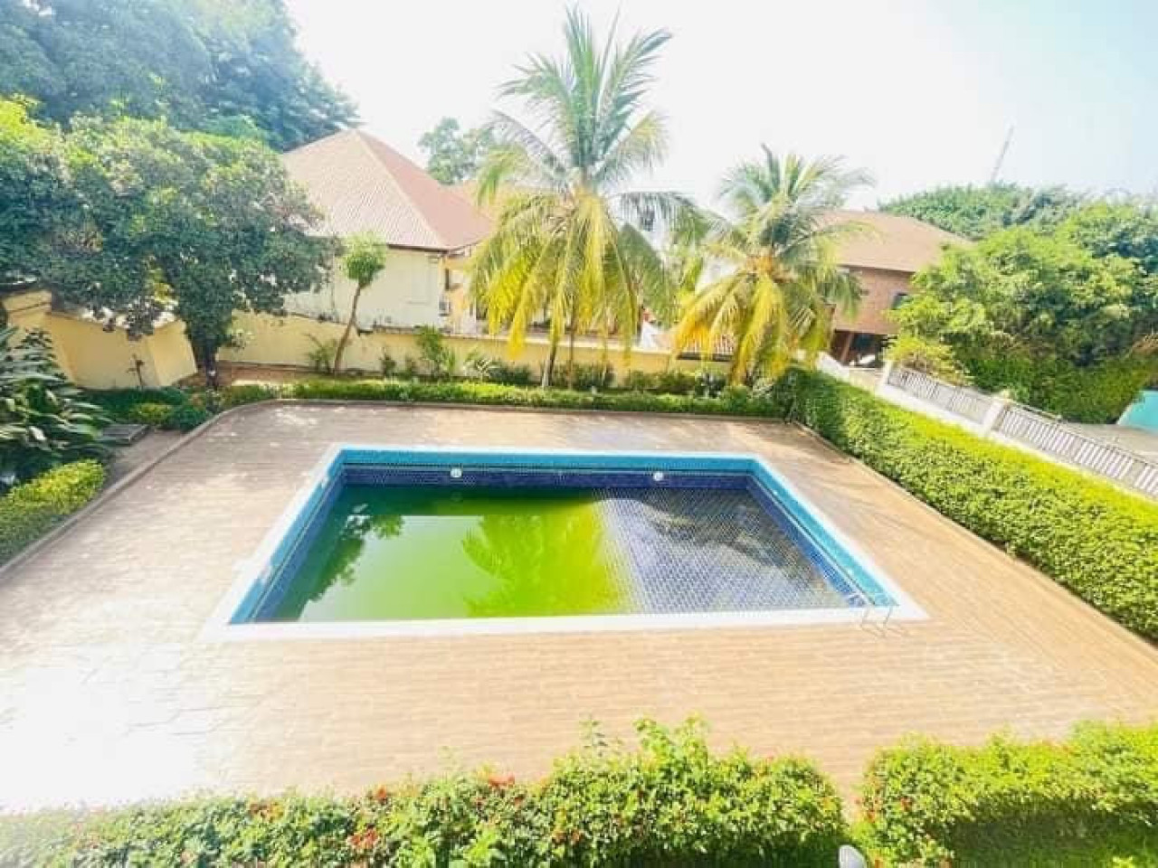 Location d’un duplex avec piscine à la minière, Maisons, Conakry