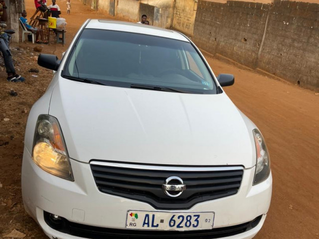 Nissan Altima, Voitures, Conakry