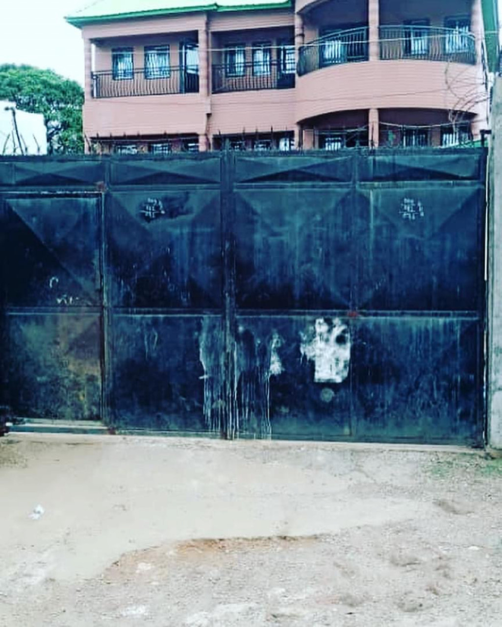 Vente d’une Villa Triplex avec des annexes à DIXIN libe, Autres Immobiliers, Conakry