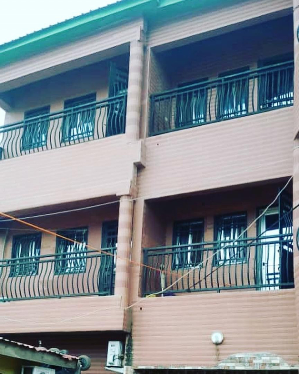 Vente d’une Villa Triplex avec des annexes à DIXIN libe, Autres Immobiliers, Conakry